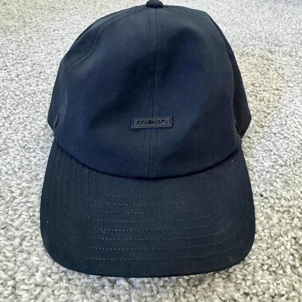 Black Baseball Cap